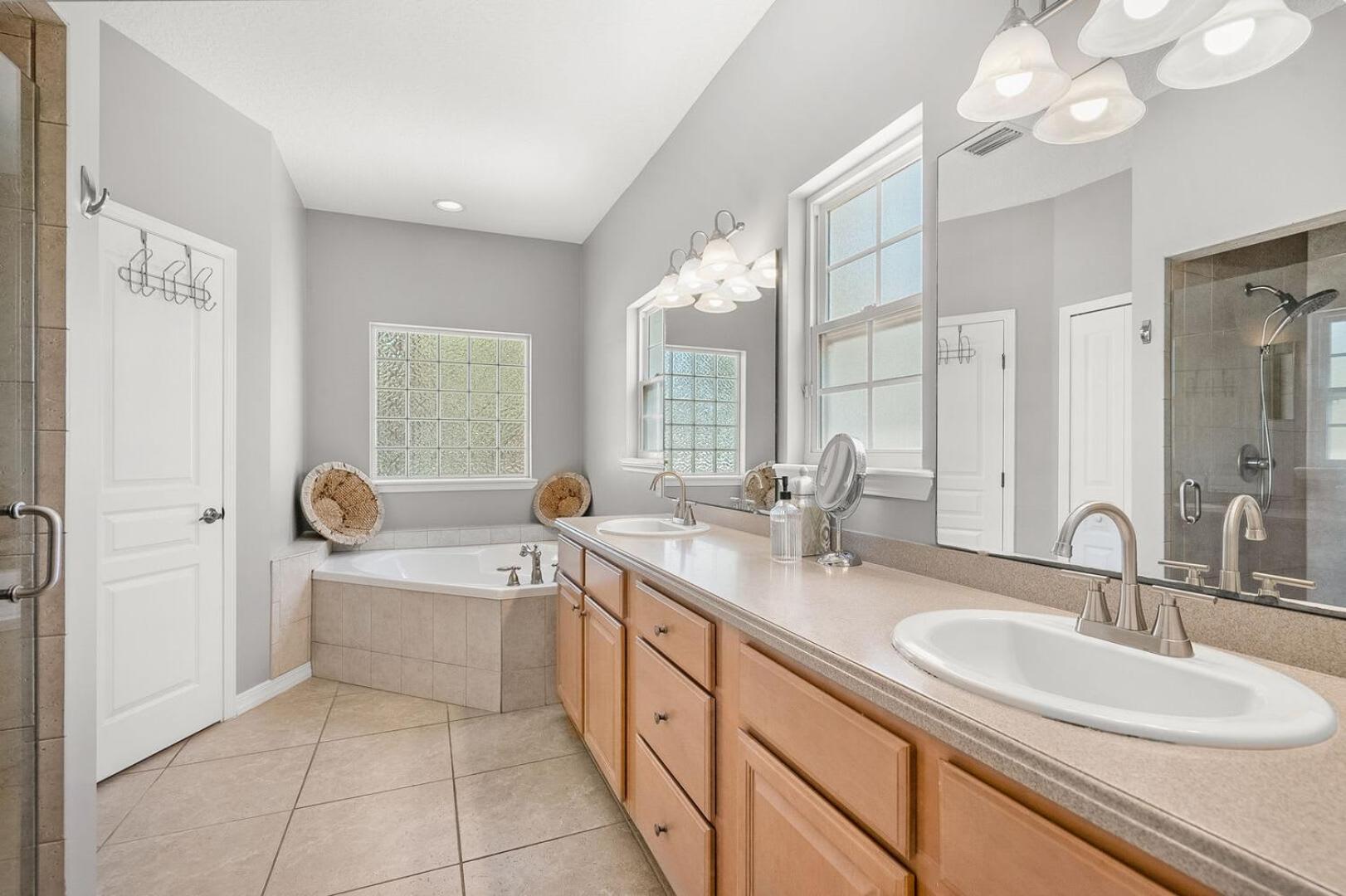 Pool + Hot Tub, Dock, Fishing, Near Beach! St. Augustine Luaran gambar
